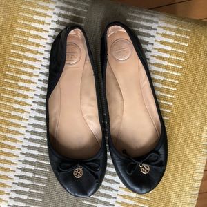Tory Burch Chelsea ballet flats